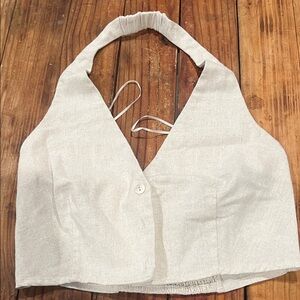 En Creme Cream Halter Crop Top